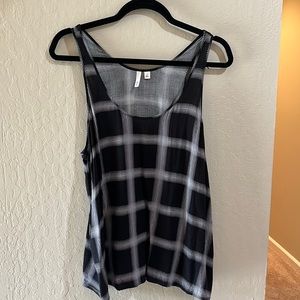 Black and white tank